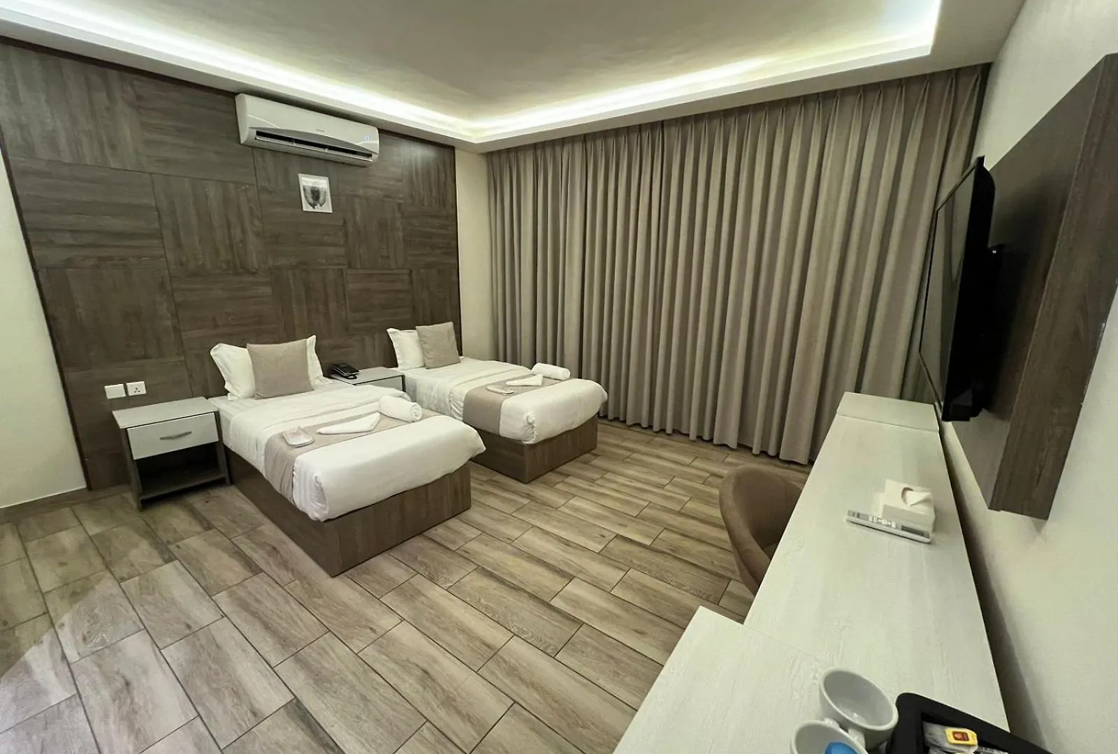 Sky Hotel Aqaba 4*,