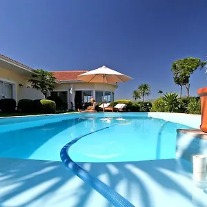 https://somerset-sights-bb.hotels-capetown.com