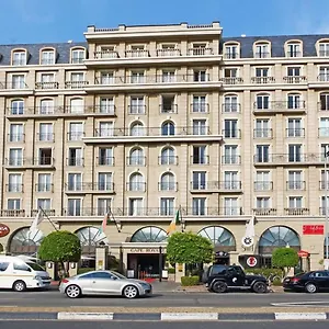 https://cape-royale-cape-town.hotels-capetown.com